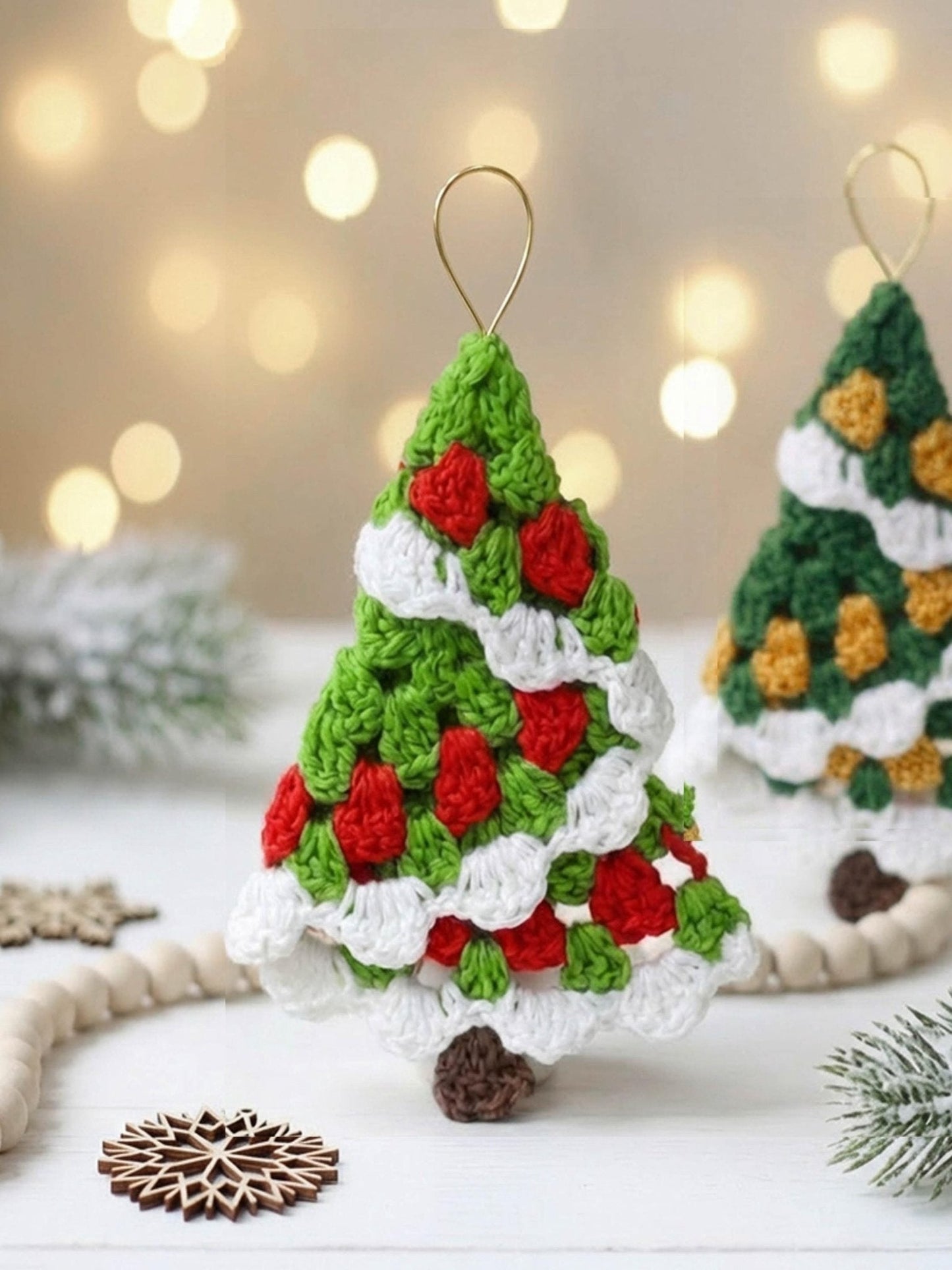FROSTY Christmas Tree Crochet Pattern | Granny Stitch Fold-Up Tree | PDF (2 Sizes) - Hakel Liebe