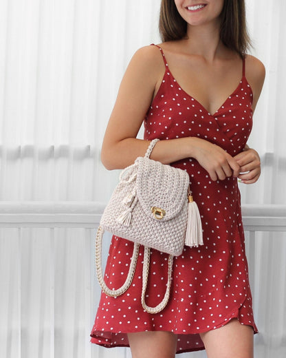 AMALFI Backpack Crochet Pattern | Textured Fashion Backpack, No Seaming | PDF - Hakel Liebe