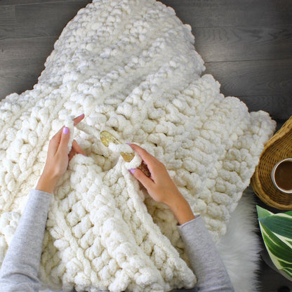 BANFF Chunky Blanket Crochet Pattern | Jumbo-Yarn Weekend Throw | PDF (3 Sizes) - Hakel Liebe