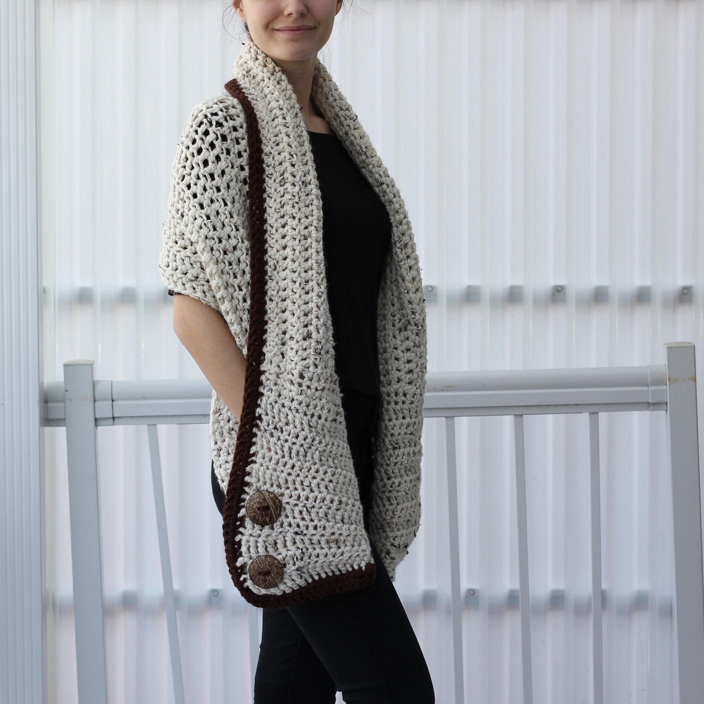 DARLEE Pocket Shawl Crochet Pattern | Wrap with Pockets, 2 Versions | PDF - Hakel Liebe