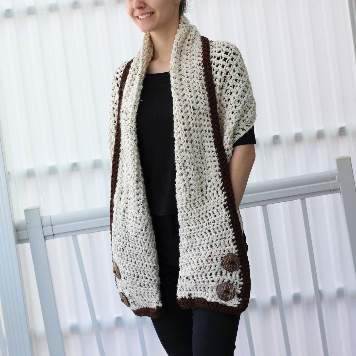 DARLEE Pocket Shawl Crochet Pattern | Wrap with Pockets, 2 Versions | PDF - Hakel Liebe
