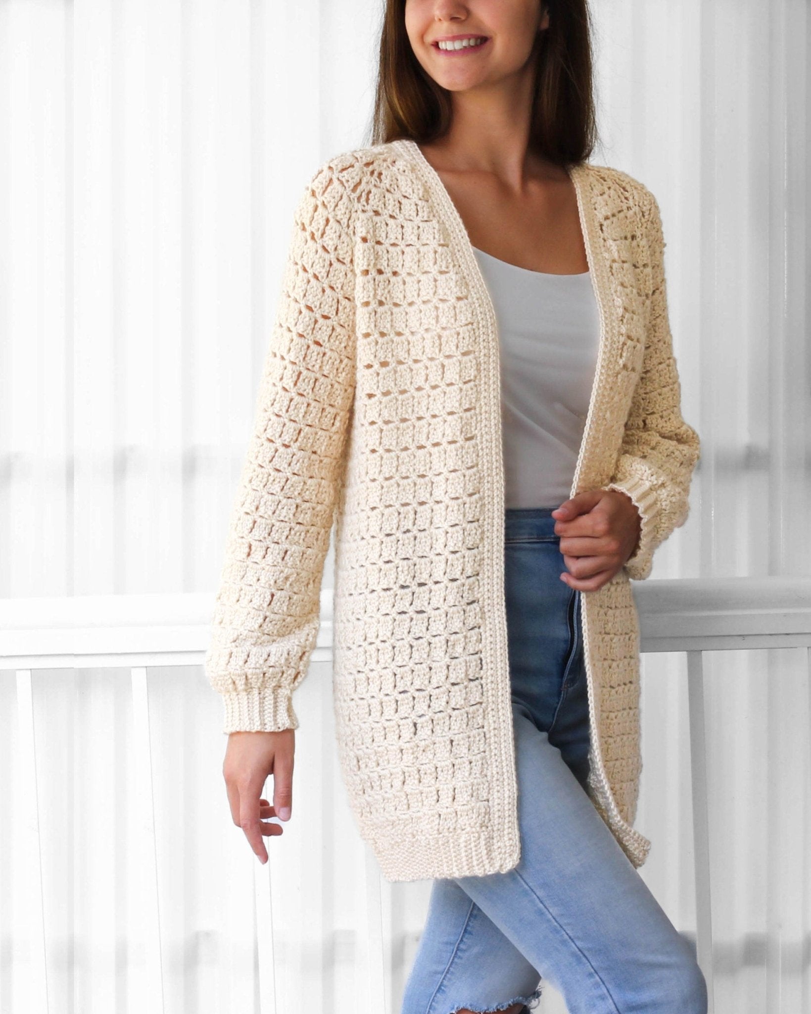 ELLA Raglan Cardigan Crochet Pattern | Top-Down & Seamless | PDF (XS–3XL) - Hakel Liebe