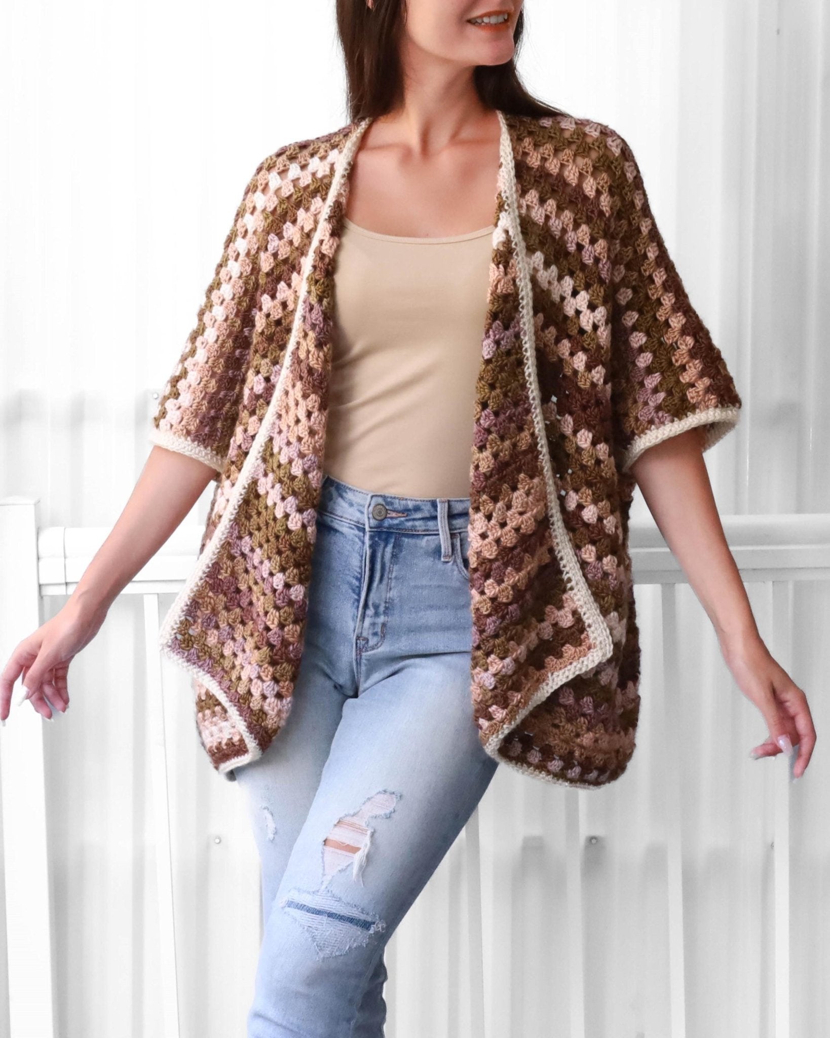 JOSIE Poncho-Cardigan Crochet Pattern | Granny Stitch with Pocket & Slit Options | PDF (XS–4XL) - Hakel Liebe