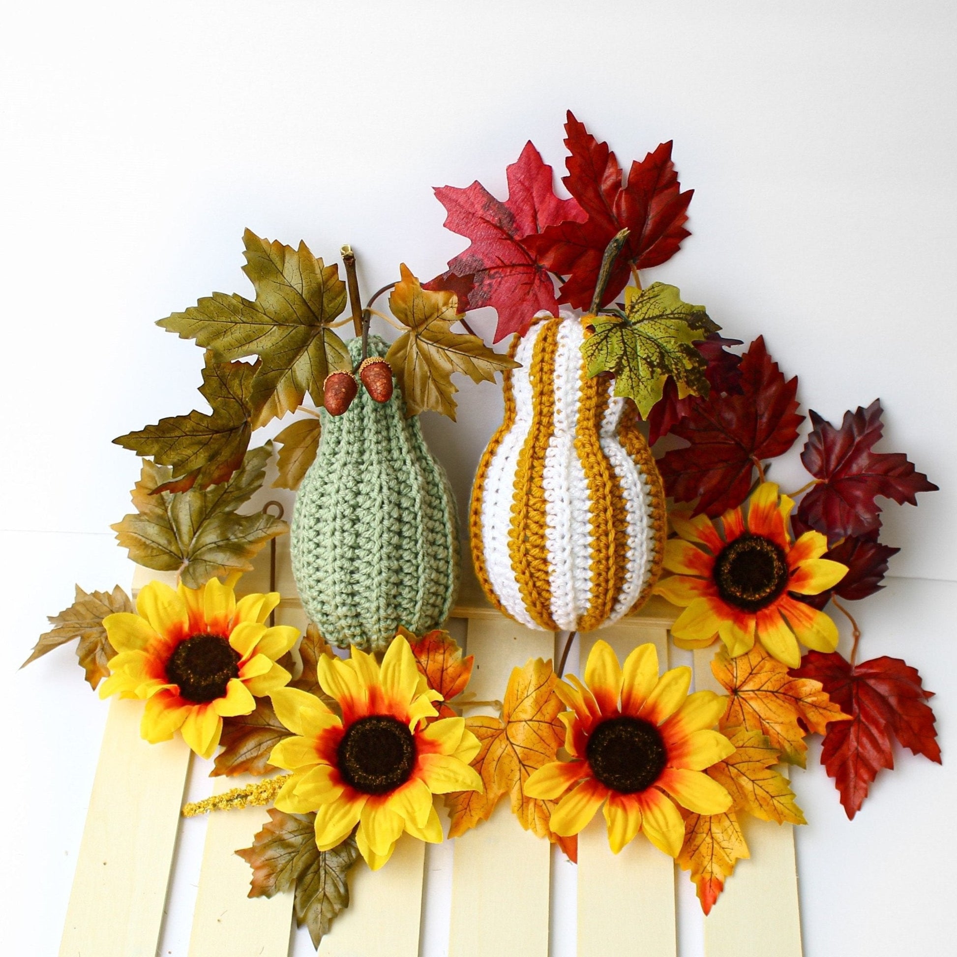 Festive Pumpkins Crochet Pumpkin Pattern | 5-Size Autumn Decor Set | PDF - Hakel Liebe