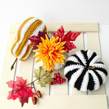 Festive Pumpkins Crochet Pumpkin Pattern | 5-Size Autumn Decor Set | PDF - Hakel Liebe