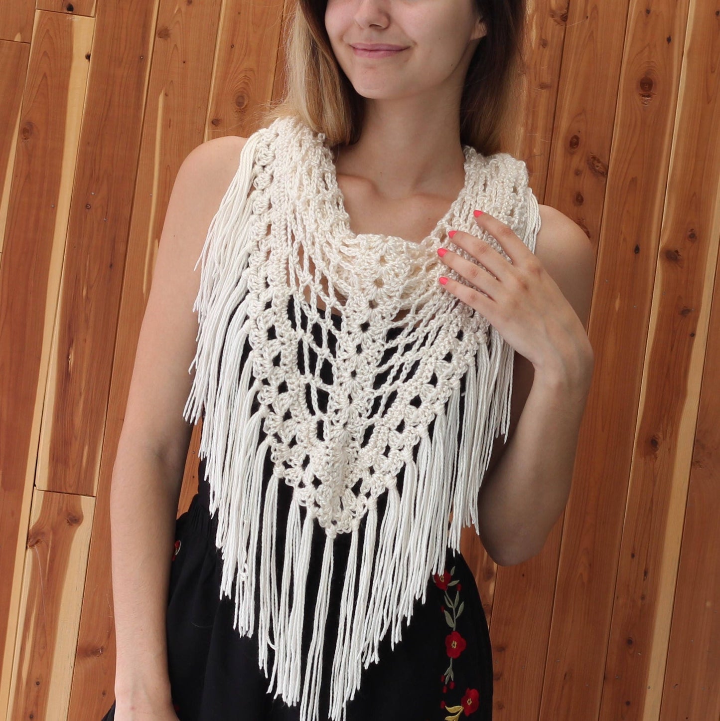 MEDA Triangle Shawl Crochet Pattern | Boho Fringe Wrap, 2 Stitches Only | PDF - Hakel Liebe