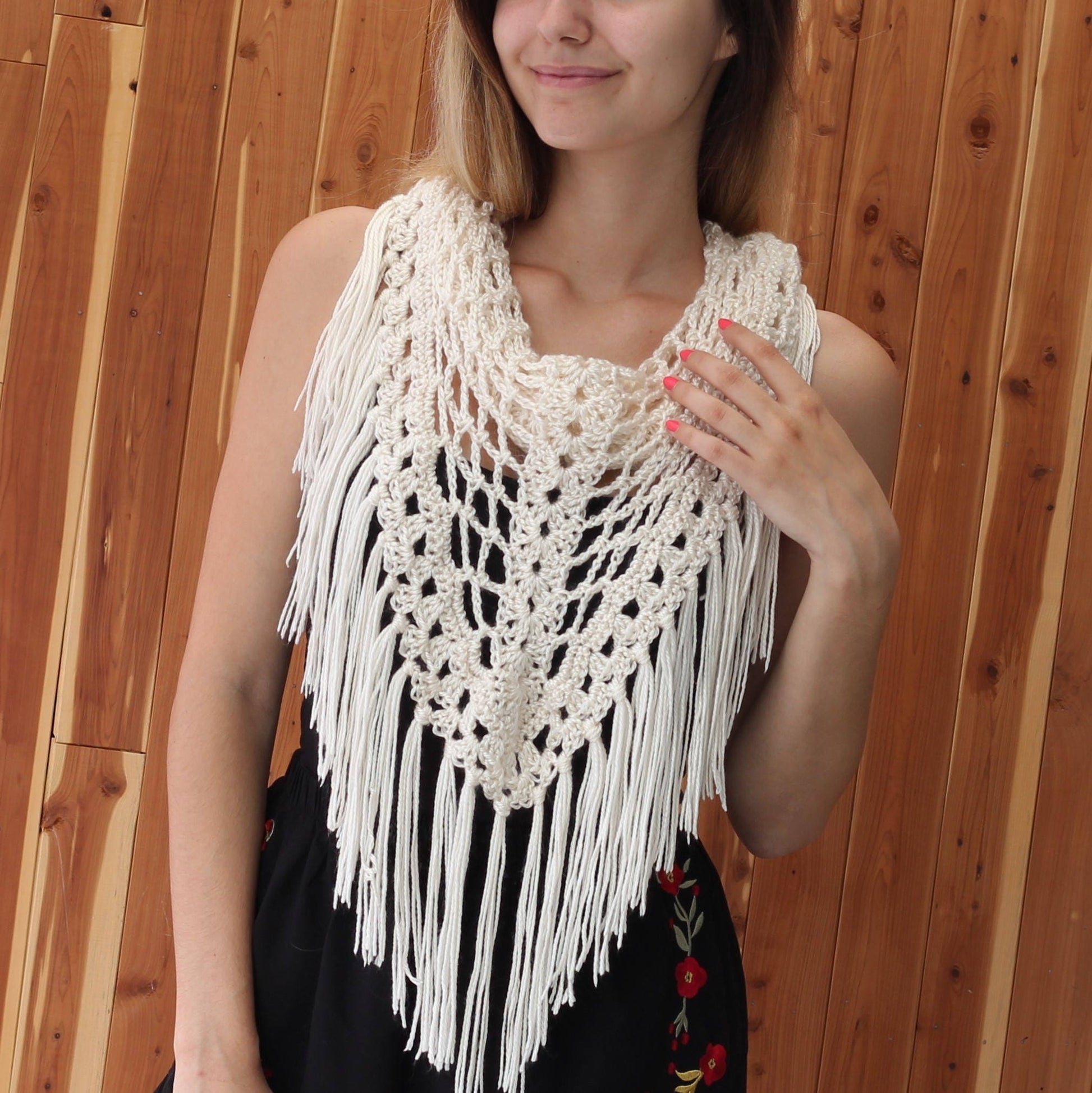 MEDA Triangle Shawl Crochet Pattern | Boho Fringe Wrap, 2 Stitches Only | PDF - Hakel Liebe