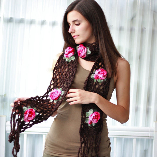 ROSE Lace Shawl Crochet Pattern | Size-Flexible Triangle Wrap | PDF - Hakel Liebe