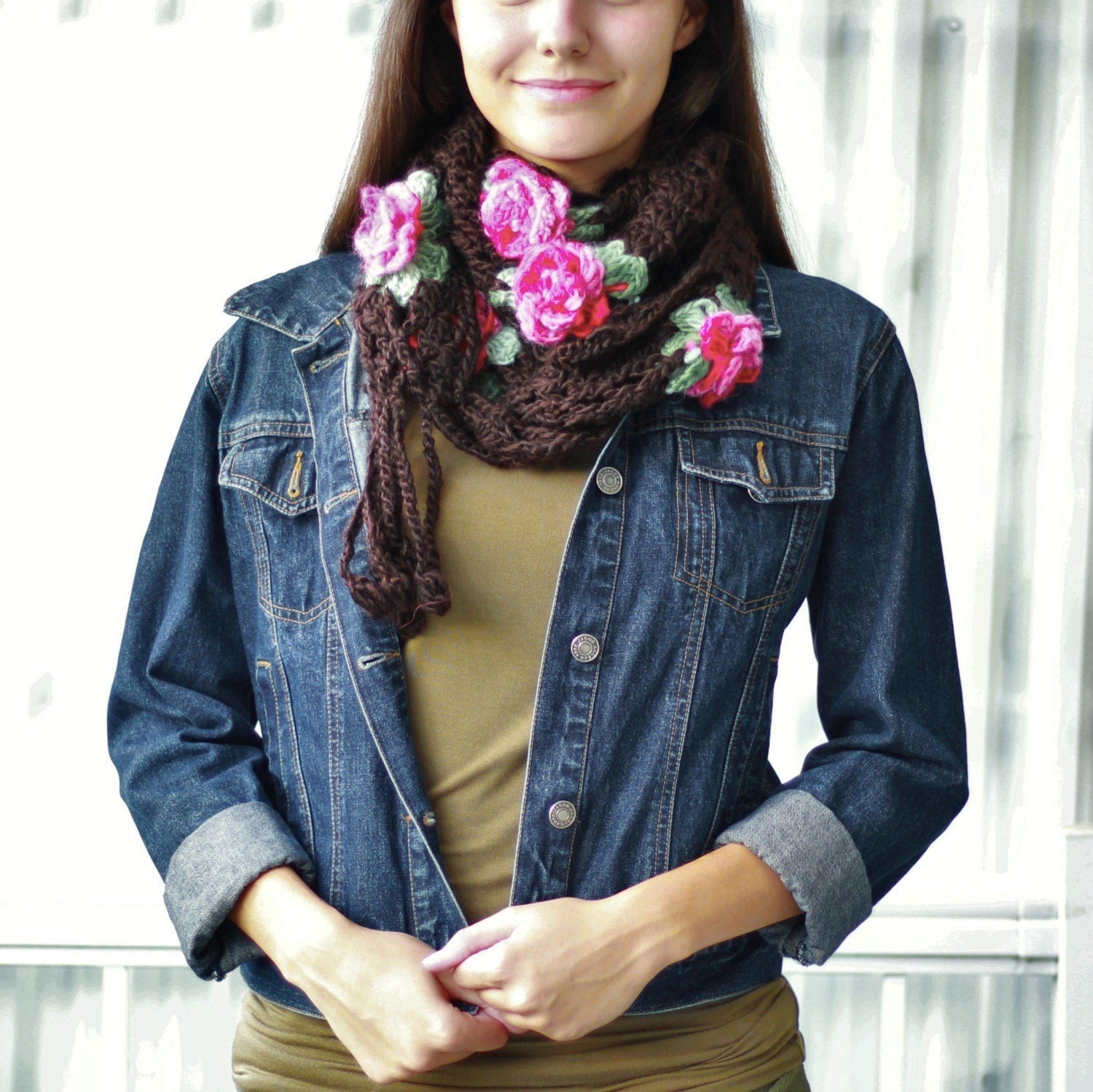 ROSE Lace Shawl Crochet Pattern | Size-Flexible Triangle Wrap | PDF - Hakel Liebe