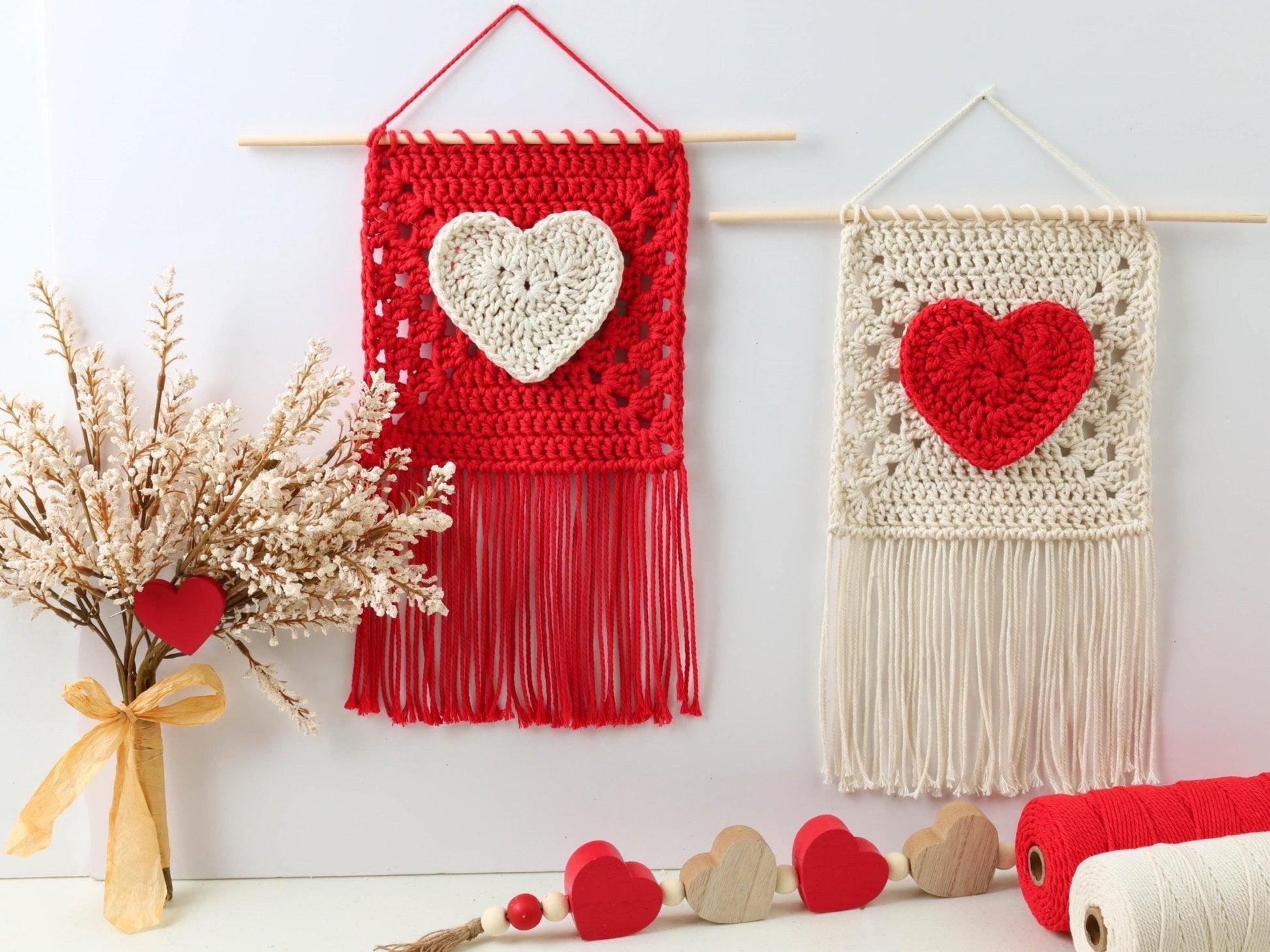 VALENTINA Heart Wall Hanging Crochet Pattern | 30-Minute Decor Project | PDF - Hakel Liebe