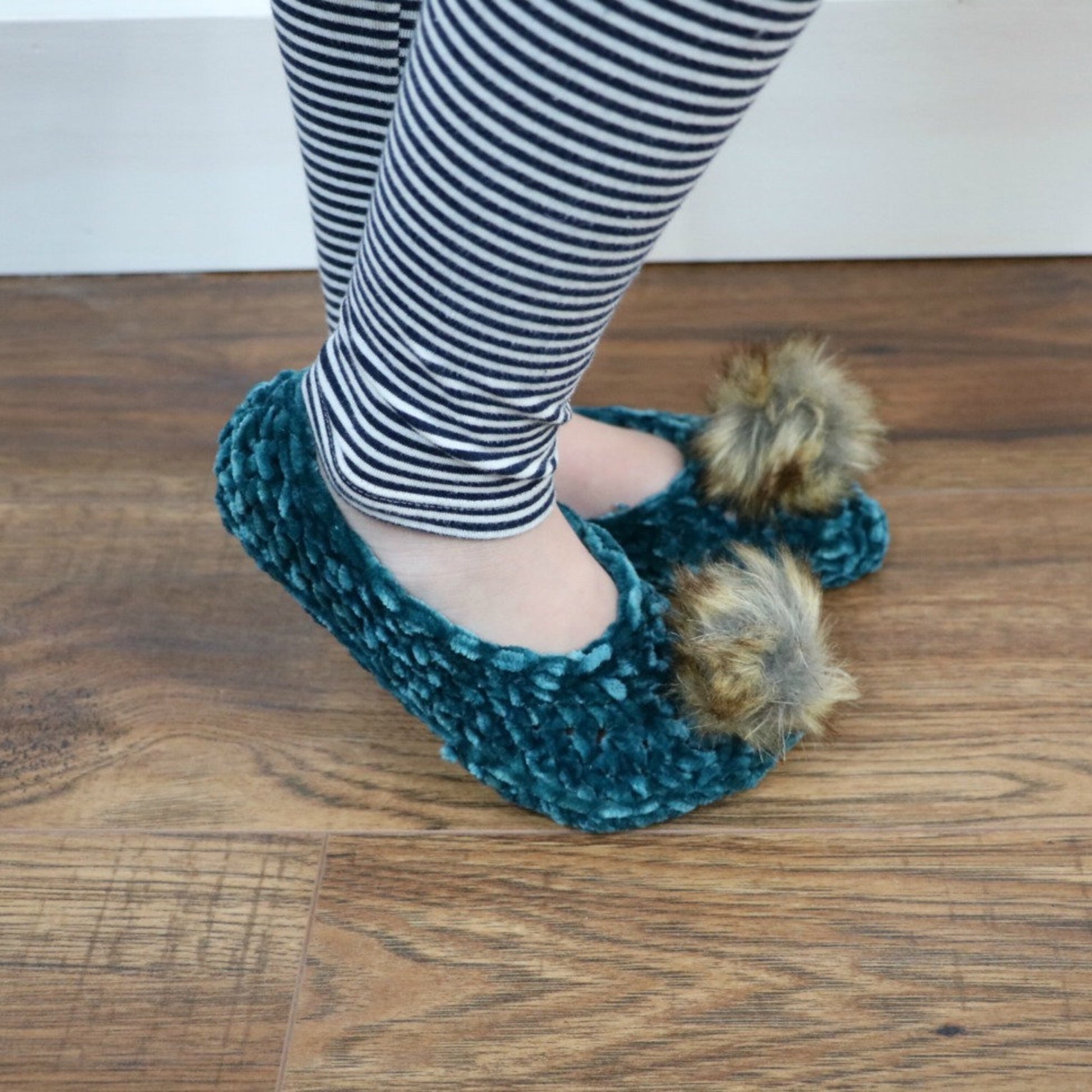CROCHET PATTERN Velvet Ballet Pom Pom Slippers
