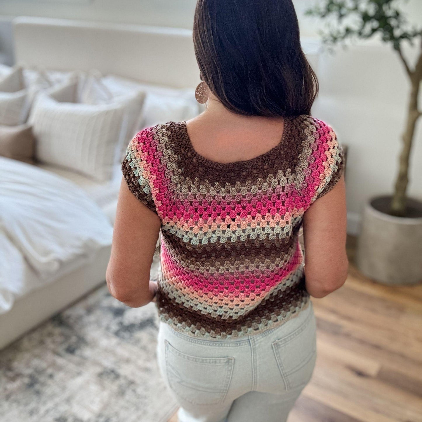 CROCHET PATTERN & VIDEO/ Old Town Tee, Granny Stitch T-Shirt, Top-Down Crochet Pattern, Sizes Xs-5X, Quick crochet project, Women's Crochet